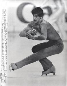 Sport invernali - Pattinaggio di figura su ghiaccio - Pattinaggio artistico individuale maschile - Lione (Francia) - Campionati europei di pattinaggio di figura 1982 - Jean Christophe Simond in azione