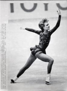 Sport invernali - Pattinaggio di figura su ghiaccio - Pattinaggio artistico individuale femminile - Helsinki (Finlandia) - Campionati mondiali di pattinaggio di figura 1983 - Rosalyn Summers in azione