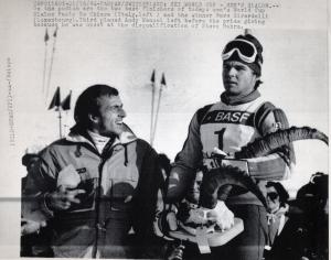 Sport invernali - Sci alpino - Slalom speciale maschile - Parpan (Svizzera) - Coppa del mondo di sci alpino 1984 - Paolo De Chiesa sul podio con il vincitore Marc Girardelli