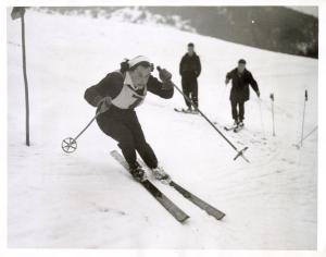 Sport invernali - Sci alpino - Slalom speciale femminile - Grindelwald (Svizzera) - Campionati femminili di sci alpino 1952 - Celina Seghi in azione