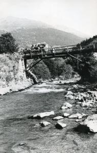 Carro di fieno su un ponte