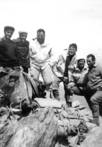 Gruppo di alpinisti sulla cima del monte Disgrazia