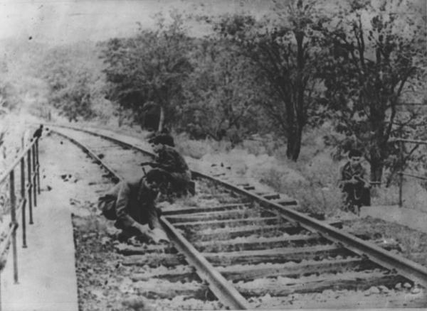 Seconda guerra mondiale - Francia - Resistenza francese - Sabotaggio della linea ferroviaria - Partigiani francesi