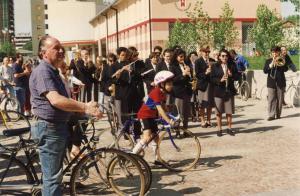 Sesto San Giovanni - Evento: inaugurazione del tratto di strada ciclabile tra Sesto San Giovanni e il Parco Nord - Biciclette - Banda musicale - Bambino