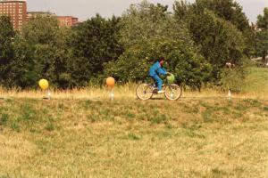 Sesto San Giovanni - Parco Nord, settore Montagnetta - Evento: Festa del Parco - Gara a ostacoli in bicicletta per bambini - Palloncini