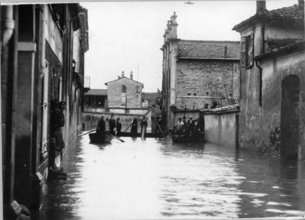 Straripamento 1928 - Canale Naviglio - Canneto sull'Oglio - Via Cavour