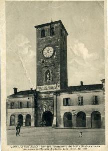 Canneto sull'Oglio - Piazza Matteotti ( ex piazza Vittorio Emanuele II) - Torre civica