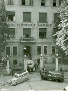 Milano - Istituto Ospitaliero Provinciale per la Maternità - Ingresso