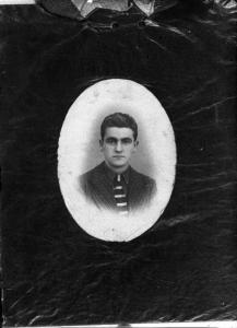 Ritratto maschile: giovane uomo non identificato deportato e morto in un campo di concentramento nazista - Nazi-fascismo