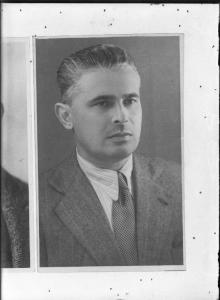 Ritratto maschile: giovane uomo italiano non identificato deportato e morto in un campo di concentramento nazista - Nazi-fascismo