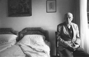 Roma - Albergo d'Inghilterra, stanza da letto, interno - Ritratto maschile - Svjatoslav Richter, pianista sovietico - Quadri