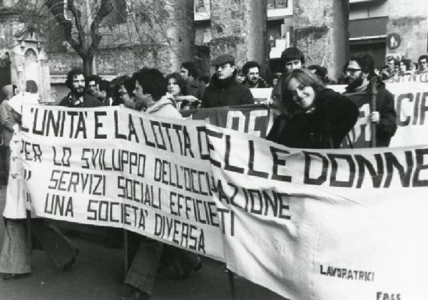 Roma - Manifestazione - Lavoratori - Face Standard