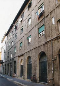 Milano - Quartiere Dergano - Via Guerzoni - Case popolari
