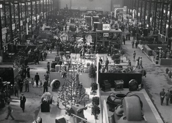Fiera di Milano - Esposizione internazionale di fonderia 1931 - Salone nel palazzo della meccanica