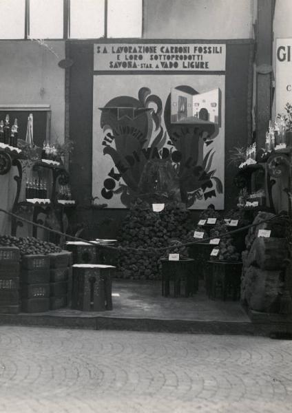 Fiera di Milano - Esposizione internazionale di fonderia 1931 - Stand della S.A. Lavorazione carboni fossili e loro sottoprodotti