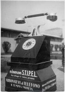 Fiera di Milano - Campionaria 1931 - Installazione pubblicitaia della Stipel