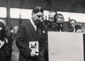Fiera di Milano - Esposizione internazionale di fonderia 1931 - Visita del sottosegretario alle corporazioni Emanuele Trigona in occasione della inaugurazione