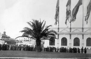Fiera di Milano - Campionaria 1933 - Entrata di piazza Giulio Cesare - Visitatori
