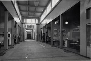 Fiera di Milano - Campionaria 1933 - Padiglione delle industrie chimiche - Sala interna
