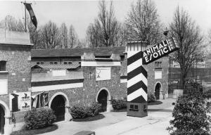 Fiera di Milano - Campionaria 1933 - Padiglione della zootecnica - Entrata esterna al settore degli animali esotici