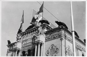 Fiera di Milano - Campionaria 1933 - Padiglione della pellicceria Dellera - Particolare della facciata