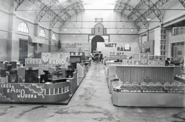 Fiera di Milano - Campionaria 1934 - Padiglione dell'elettrotecnica - Sala della radiotecnica