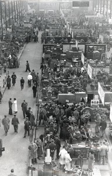 Fiera di Milano - Campionaria 1935 - Padiglione della meccanica - Interno