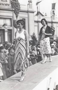 Fiera di Milano - Campionaria 1934 - Sfilata di moda della Italrayon