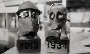 Fiera di Milano - Campionaria 1934 - Mostra della protezione antiaerea - Maschere antigas