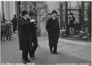 Fiera di Milano - Campionaria 1935 - Visita del ministro di grazia e giustizia Arrigo Solmi