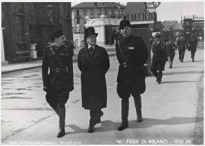 Fiera di Milano - Campionaria 1935 - Visita dell'ambasciatore finlandese Pontus Artti