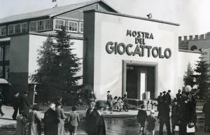 Fiera di Milano - Campionaria 1935 - Padiglione della Mostra del giocattolo - Esterno