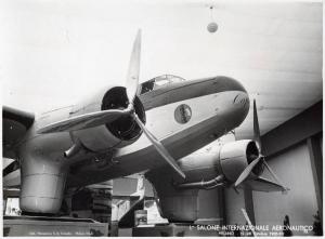 Fiera di Milano - Salone internazionale aeronautico 1935 - Sezione italiana - Stand della Aeroplani Caproni S.A.