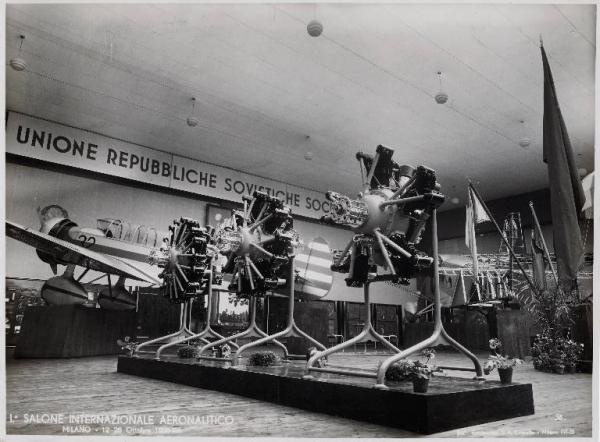 Fiera di Milano - Salone internazionale aeronautico 1935 - Sezione dell'Unione Repubbliche sovietiche