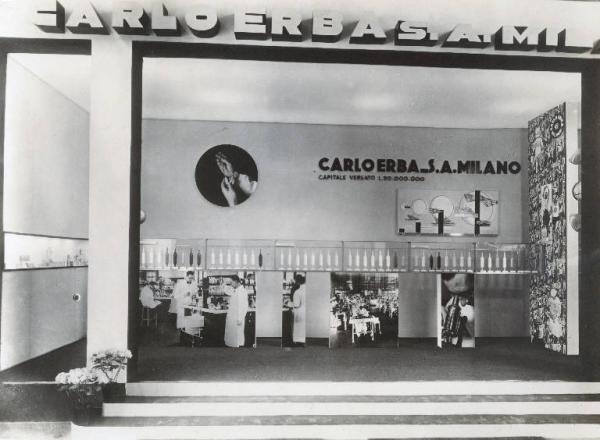 Fiera di Milano - Campionaria 1936 - Padiglione della chimica farmaceutica - Stand della Carlo Erba