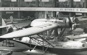 Fiera di Milano - Salone internazionale aeronautico 1935 - Sezione italiana - Lavori di allestimento