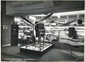 Fiera di Milano - Salone internazionale aeronautico 1935 - Stand di motori della Junkers Motorenbau