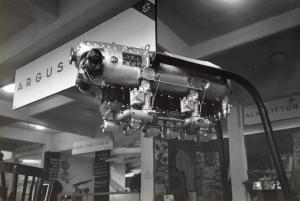 Fiera di Milano - Salone internazionale aeronautico 1935 - Stand di motori della Argus Motorengesellshaft