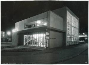 Fiera di Milano - Campionaria 1936 - Padiglione dell'INA (Istituto nazionale assicurazioni) - Veduta notturna