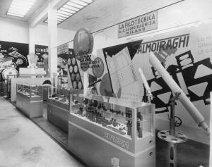 Fiera di Milano - Campionaria 1936 - Padiglione dell'ottica, foto, cinematografia - Stand di "La Filotecnica" Ing. A. Salmoiraghi S.A.