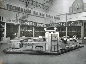 Fiera di Milano - Campionaria 1936 - Padiglione dell'elettrotecnica - Stand di cucine ed elettrodomestici Sigma della Tecnomasio Brown Boveri