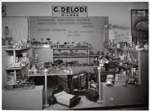 Fiera di Milano - Campionaria 1936 - Padiglione del giocattolo - Stand della ditta C. Delodi