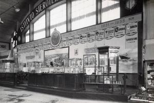 Fiera di Milano - Campionaria 1936 - Mostra ospedaliera - Stand dell'Istituto sieroterapico milanese