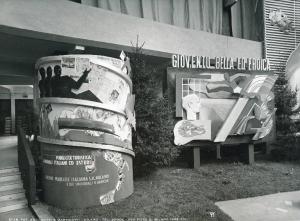 Fiera di Milano - Campionaria 1936 - Mostra del turismo nel palazzo dello sport - Stand dell'Unione pubblicità turistica