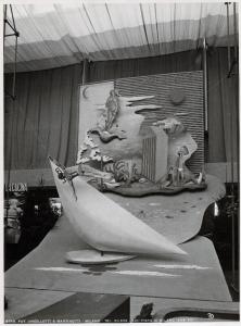 Fiera di Milano - Campionaria 1936 - Mostra del turismo nel palazzo dello sport - Stand sulle località di mare