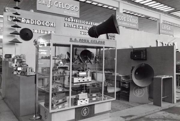 Fiera di Milano - Campionaria 1937 - Padiglione della radio-cine, ottica e fotografia - Stand della S.A. J. Geloso