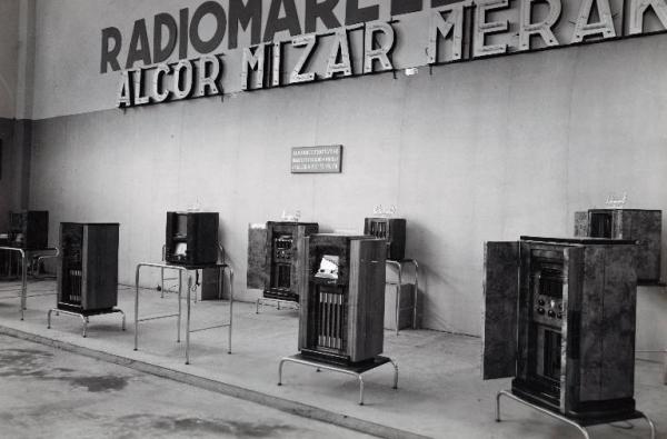 Fiera di Milano - Campionaria 1937 - Padiglione della radio-cine, ottica e fotografia - Stand della Radiomarelli S.A.