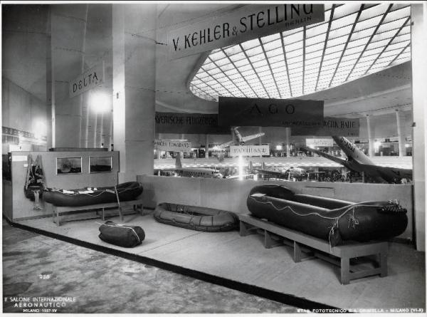 Fiera di Milano - Salone internazionale aeronautico 1937 - Settore accessori, strumenti e materie prime lavorate e semilavorate - Stand di canotti di salvataggio della V. Kehler & Stelling