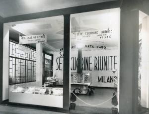 Fiera di Milano - Campionaria 1937 - Padiglione dei tessili e dell'abbigliamento - Stand della S. A. Sete cucirine riunite