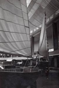 Fiera di Milano - Campionaria 1937 - Salone della motonautica e della nautica nel palazzo dello sport - Barche a vela